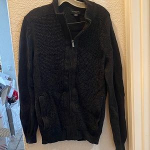 FINAL MARKDOWN Attention men’s zip front sweater small